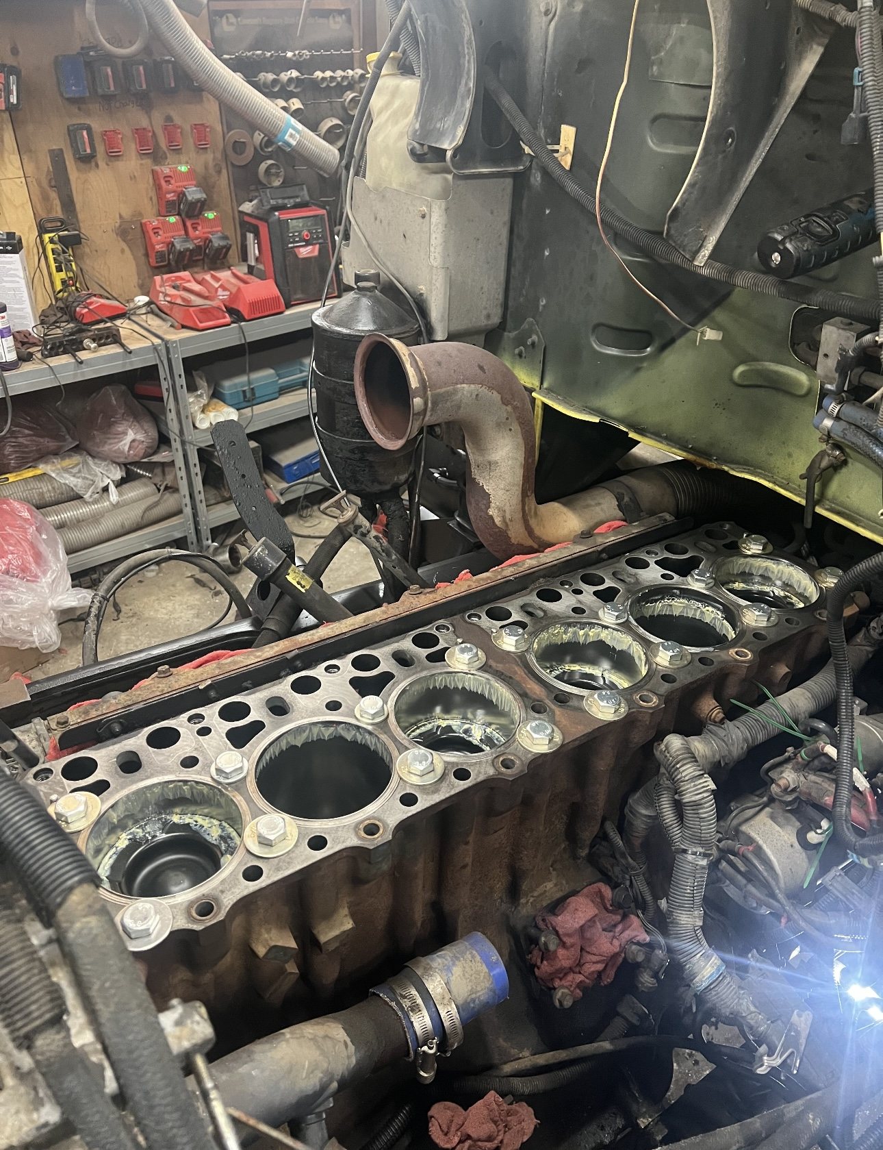Diesel engine rebuild work