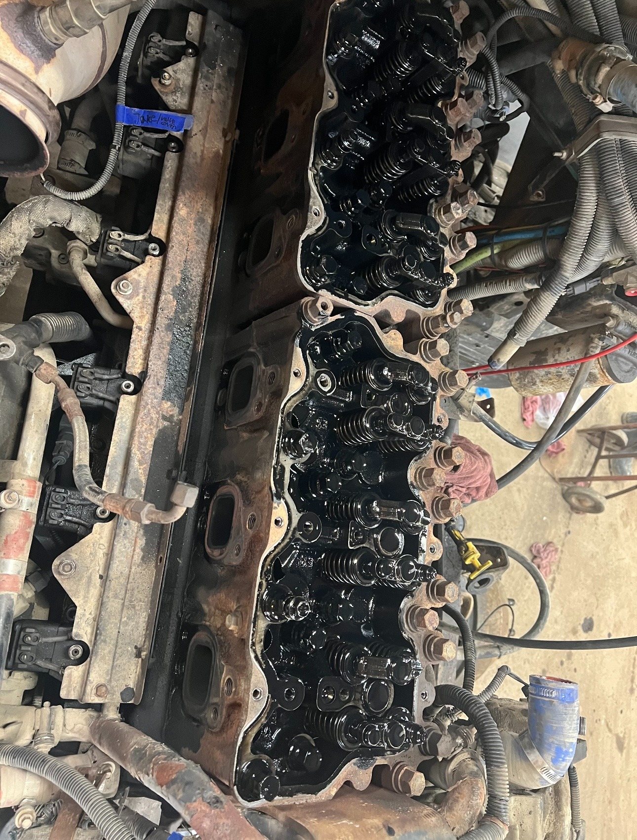 Diesel engine valvetrain repair